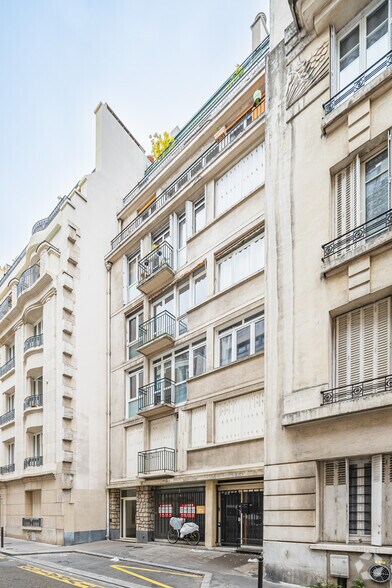 21 Rue De La Félicité, Paris for lease - Building Photo - Image 2 of 3