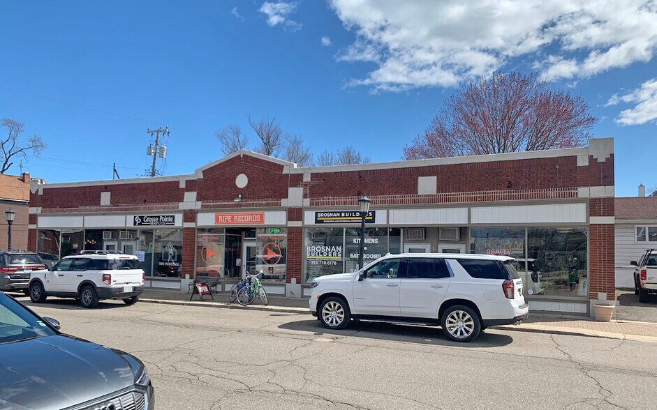 15200-15216 Charlevoix St, Grosse Pointe Park, MI for sale - Primary Photo - Image 1 of 1