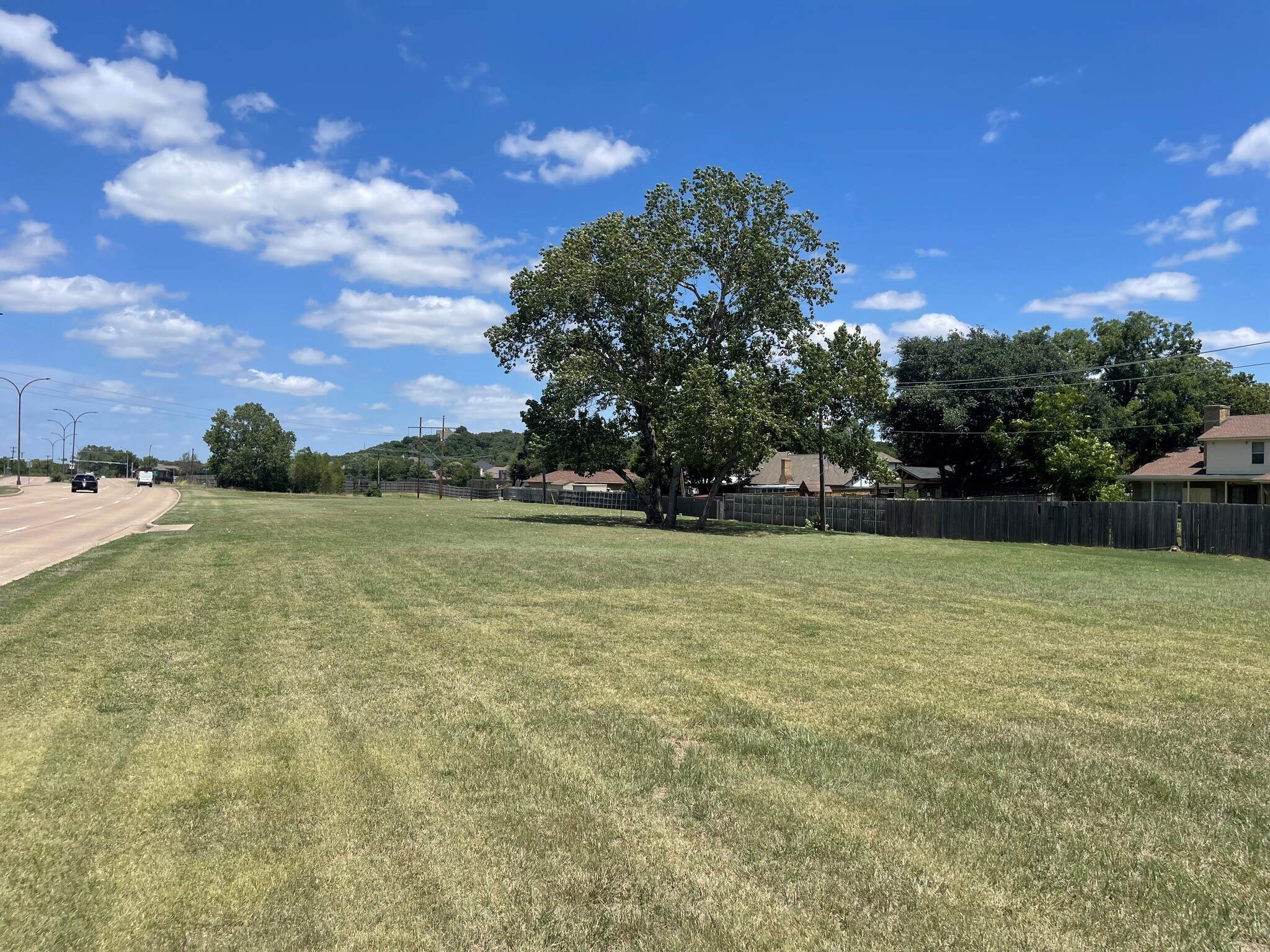 2570 NW Green Oaks Blvd, Arlington, TX for sale Building Photo- Image 1 of 5