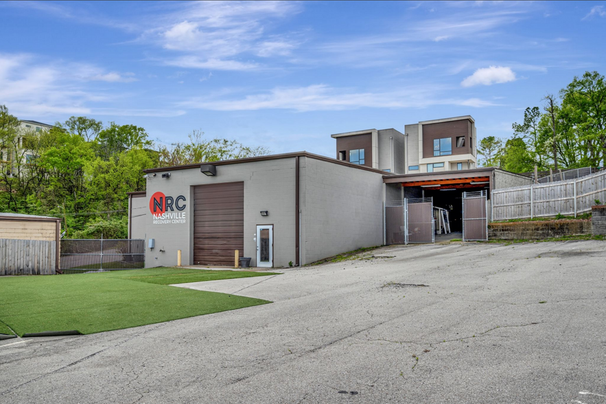 6030 Neighborly Ave, Nashville, TN for sale - Building Photo - Image 2 of 12