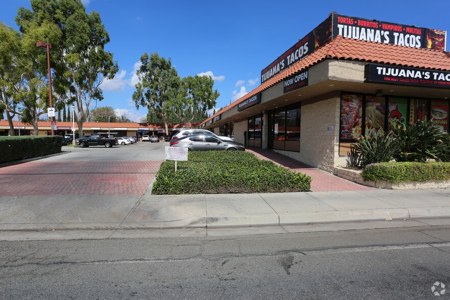 8201 Arlington Ave, Riverside, CA for lease - Primary Photo - Image 2 of 6