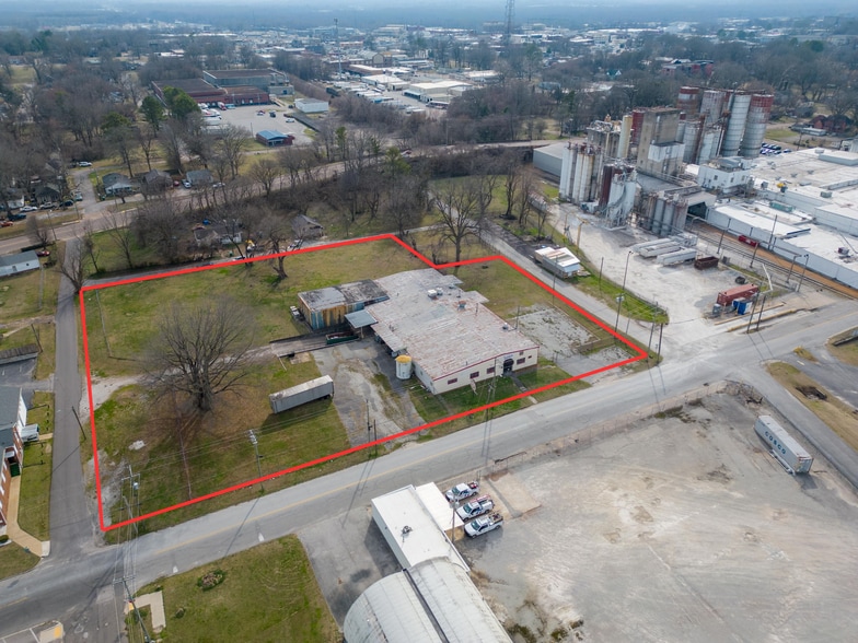 256 Preston St, Jackson, TN for lease - Building Photo - Image 1 of 13