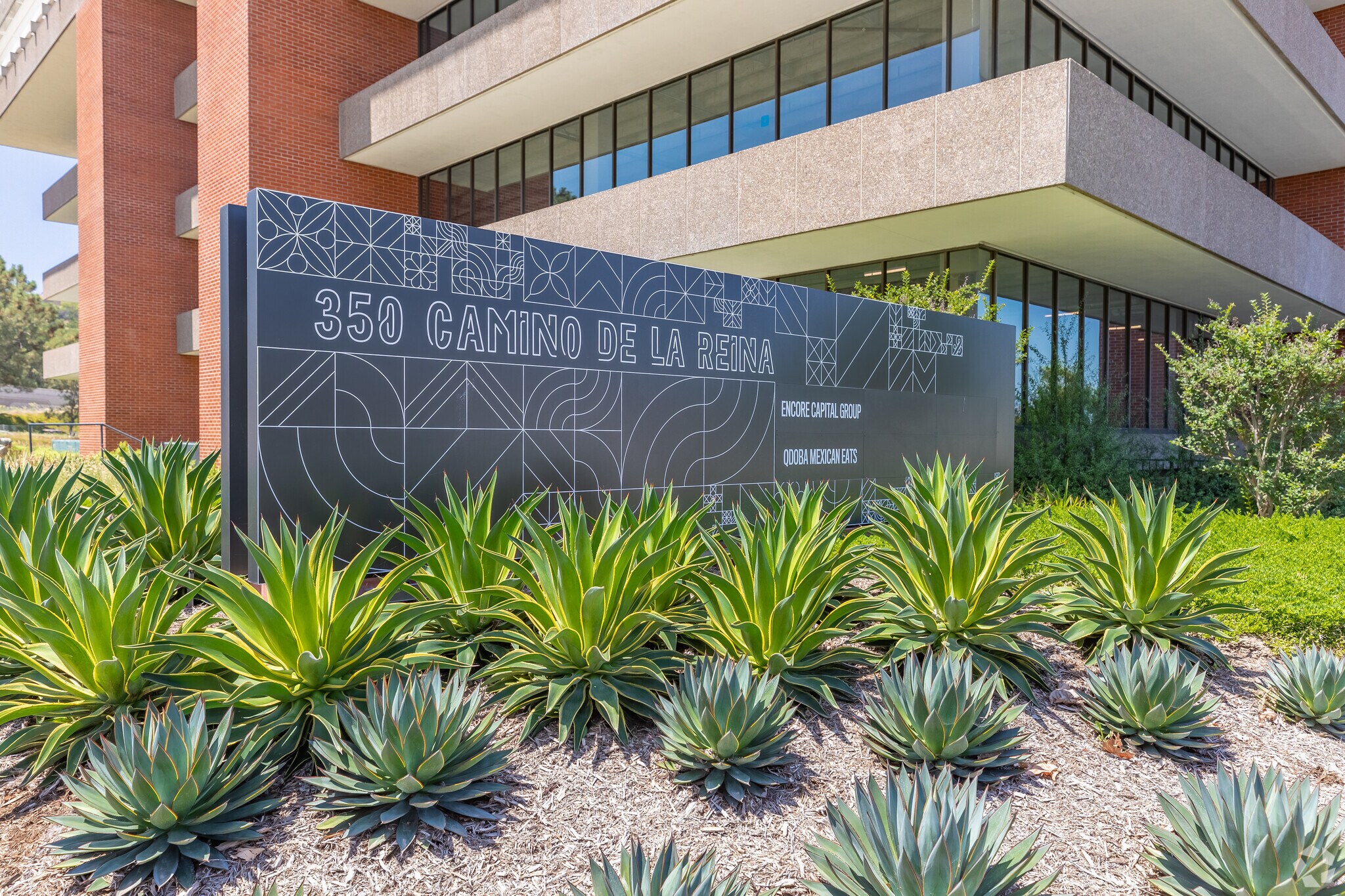 350 Camino De La Reina, San Diego, CA 92108 AMP&RSAND