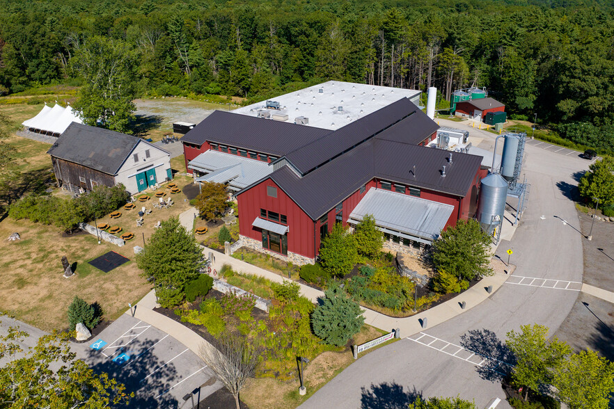 105 Towle Farm Rd, Hampton, NH for sale - Building Photo - Image 2 of 6