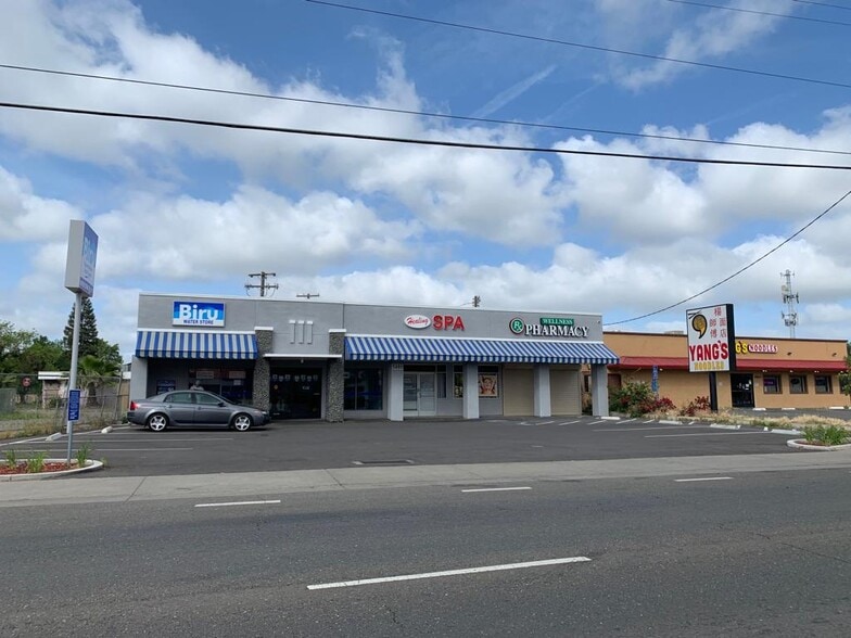 5880 Stockton Blvd, Sacramento, CA 95824