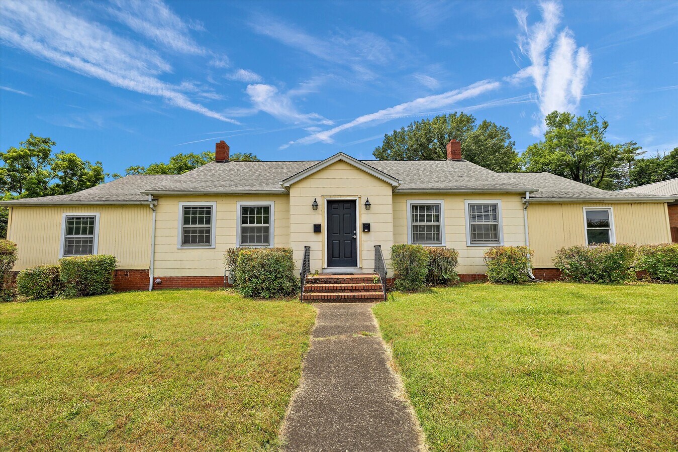 416 4th St SW, Hickory, NC 28602 416 4th Street SW Hickory Duplex