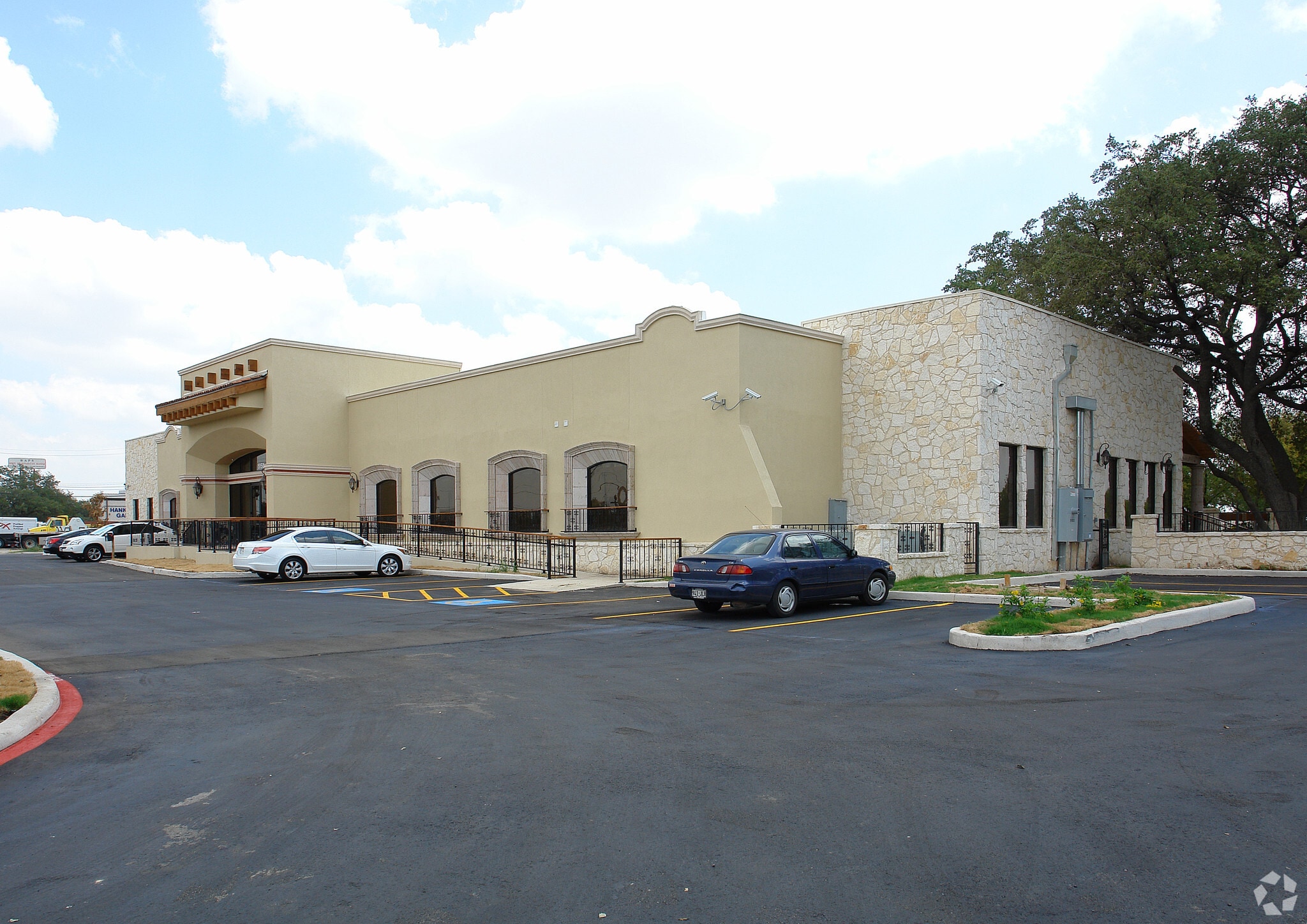 5150 N Loop 1604, San Antonio, TX for sale Primary Photo- Image 1 of 12