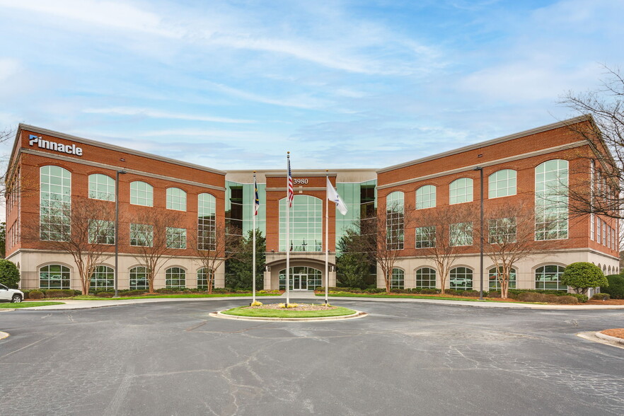 3980 Premier Dr, High Point, NC for lease - Building Photo - Image 1 of 12