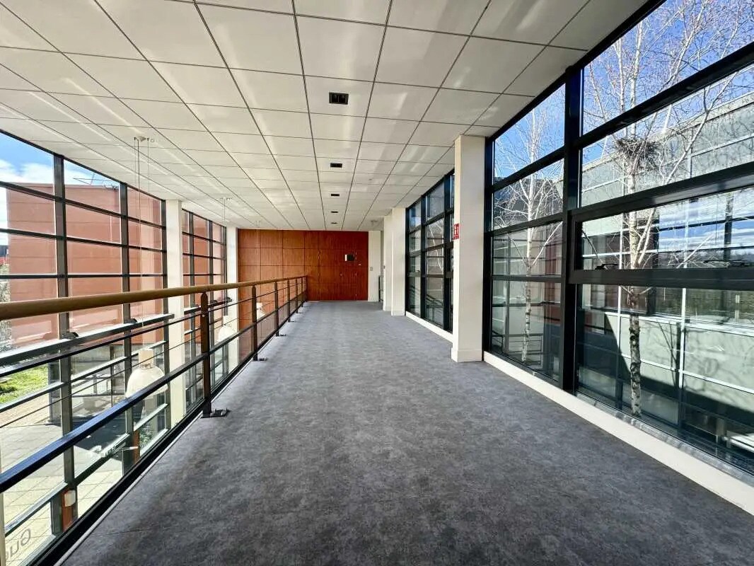 Office in Saint-Priest for lease Lobby- Image 1 of 112