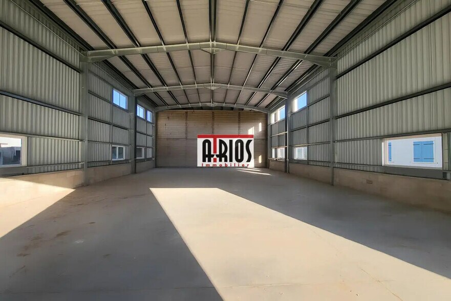 Industrial in La Seyne-sur-Mer for lease - Interior Photo - Image 2 of 4