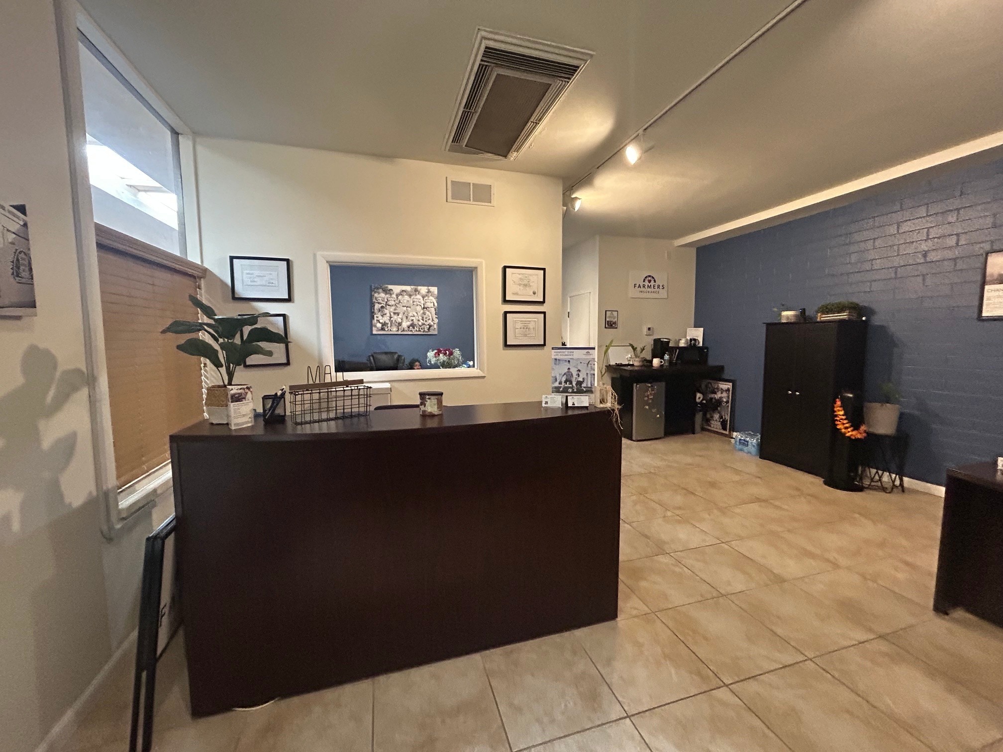 344 London Bridge Rd, Lake Havasu City, AZ for lease Interior Photo- Image 1 of 4