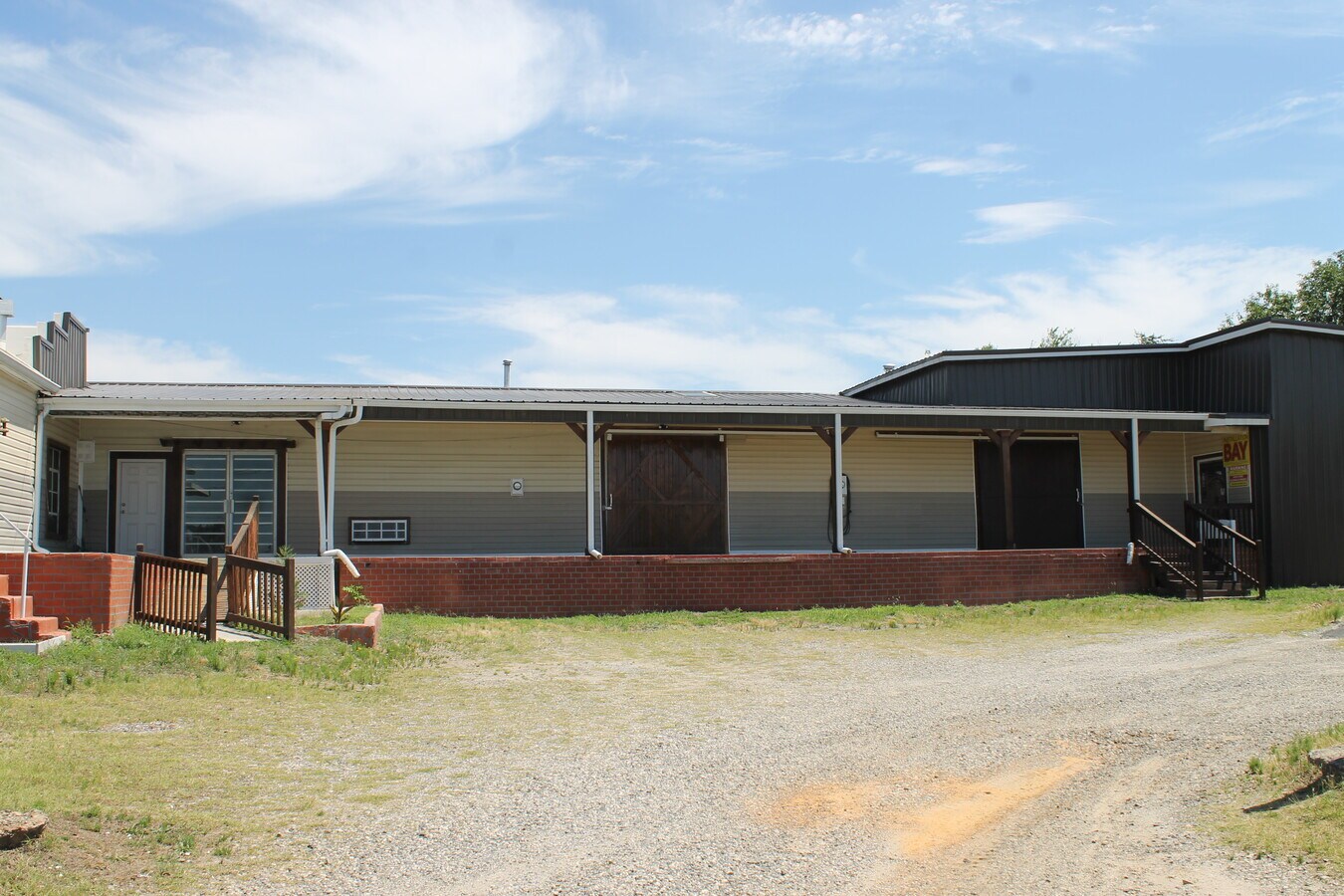 1523 Salisbury Rd, Statesville, NC 28677