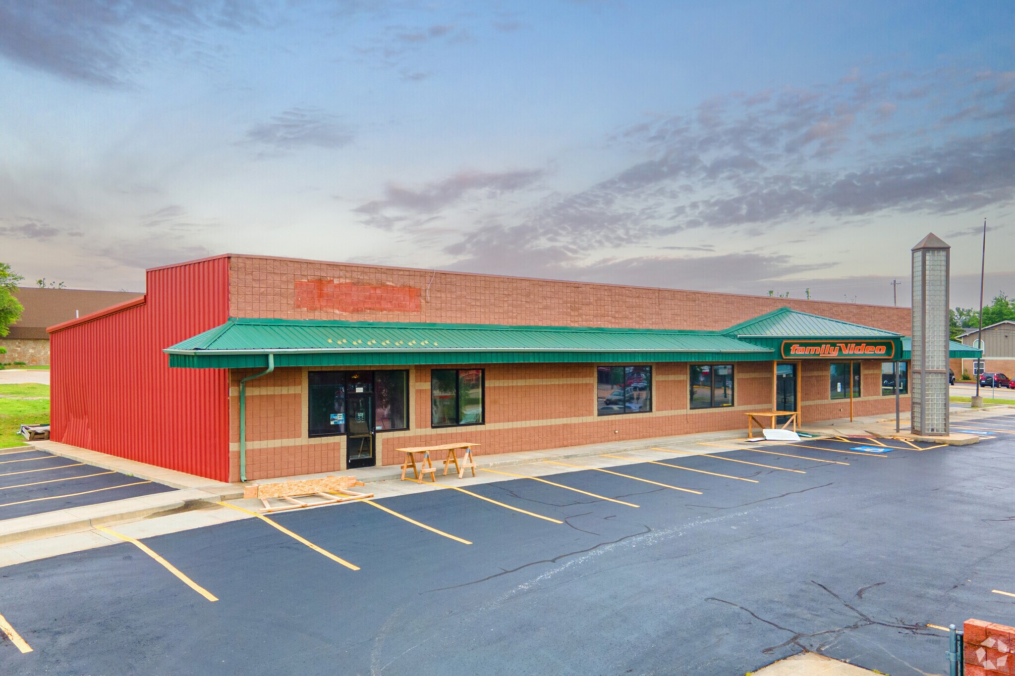 618 W Vandament Ave, Yukon, OK for sale Primary Photo- Image 1 of 1