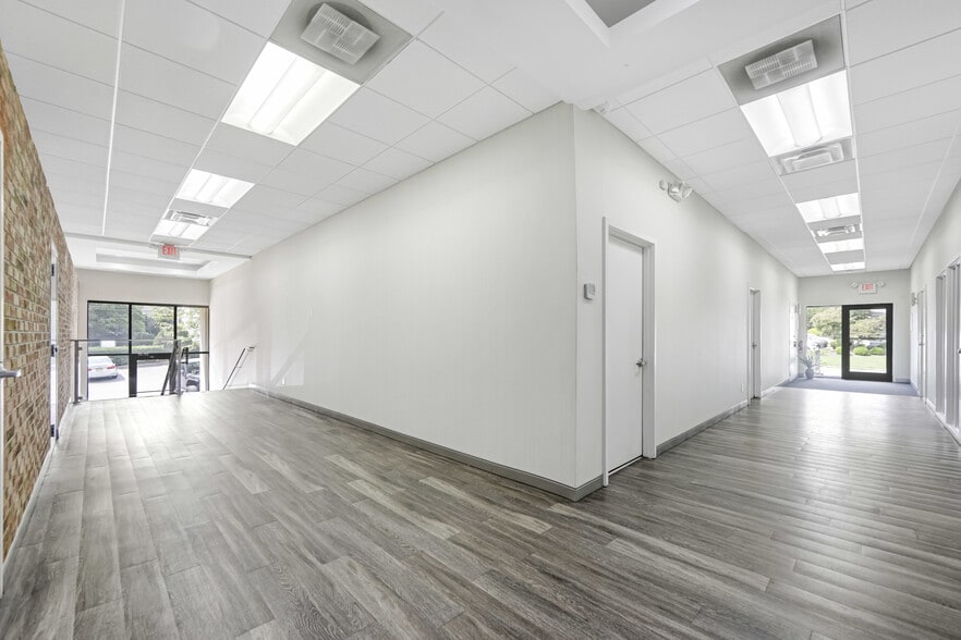 385 S Maple Ave, Glen Rock, NJ for lease - Interior Photo - Image 3 of 20