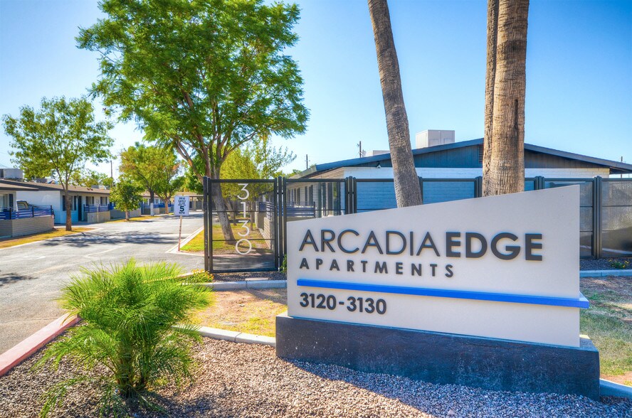 3130 N 39th St, Phoenix, AZ 85018