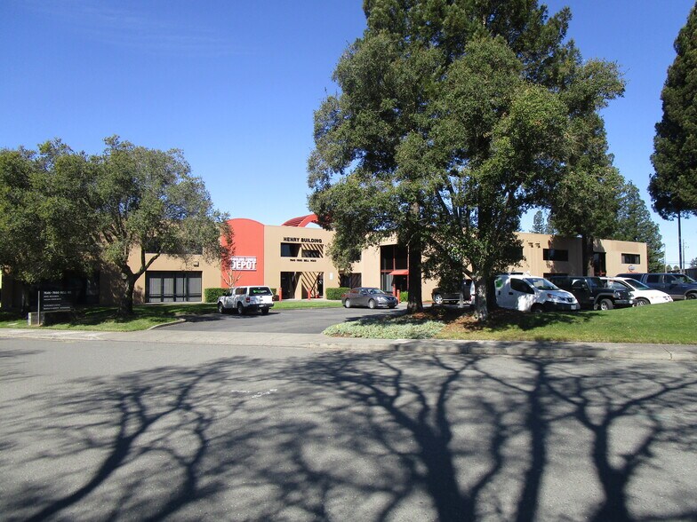 7640-7660 Bell Rd, Windsor, CA for sale - Building Photo - Image 1 of 1