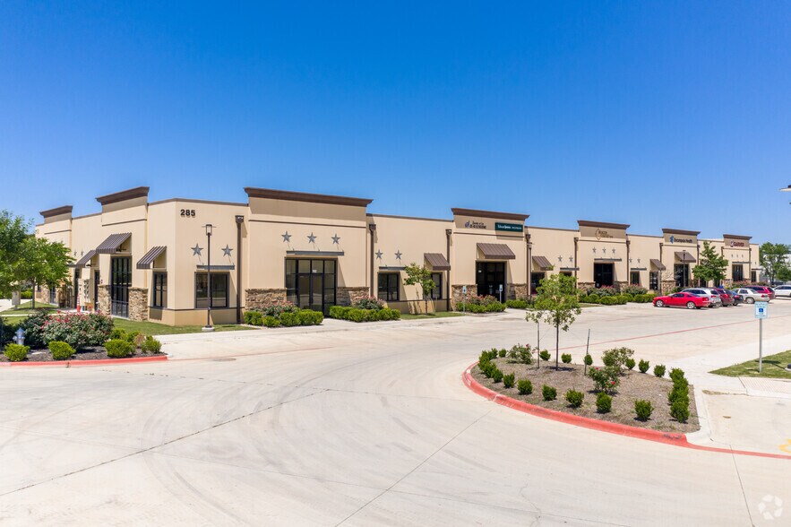 295 SE Inner Loop, Georgetown, TX for sale - Primary Photo - Image 1 of 1