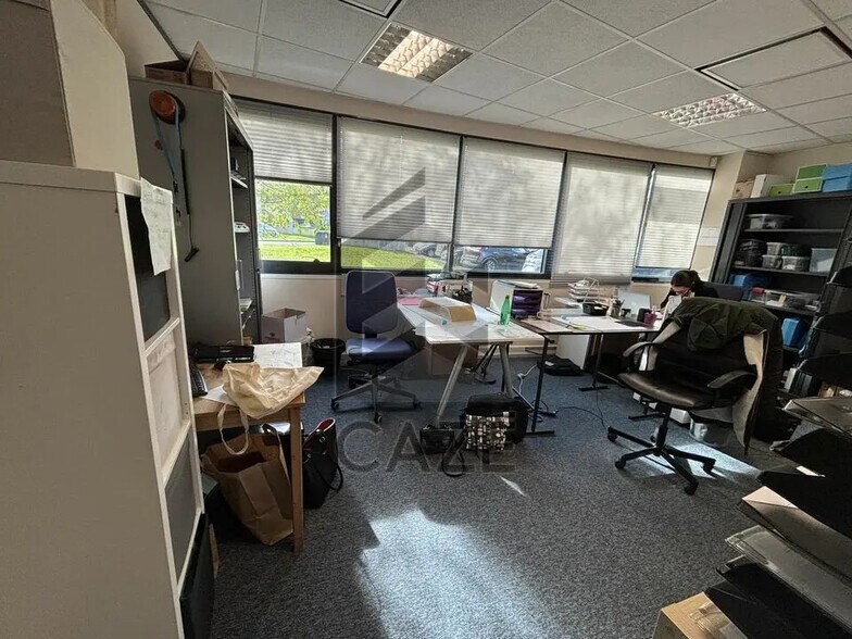 Office in Mérignac for lease - Interior Photo - Image 3 of 6
