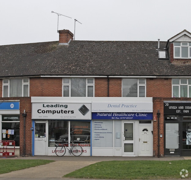 27 Vesta Ave, St Albans for sale - Primary Photo - Image 1 of 1