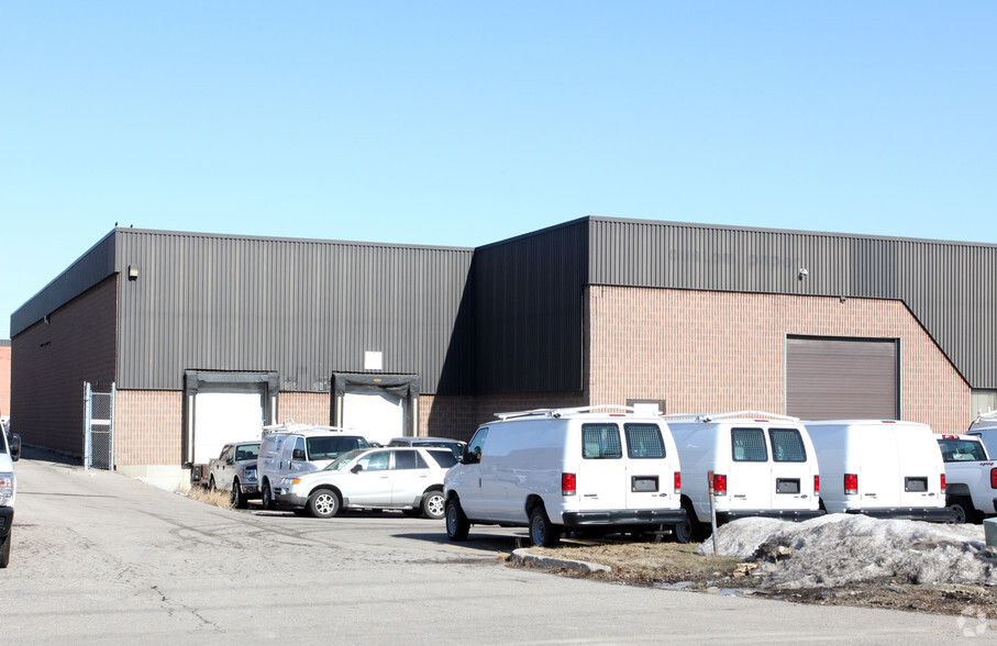 1093 Lorimar Dr, Mississauga, ON for lease - Building Photo - Image 3 of 3