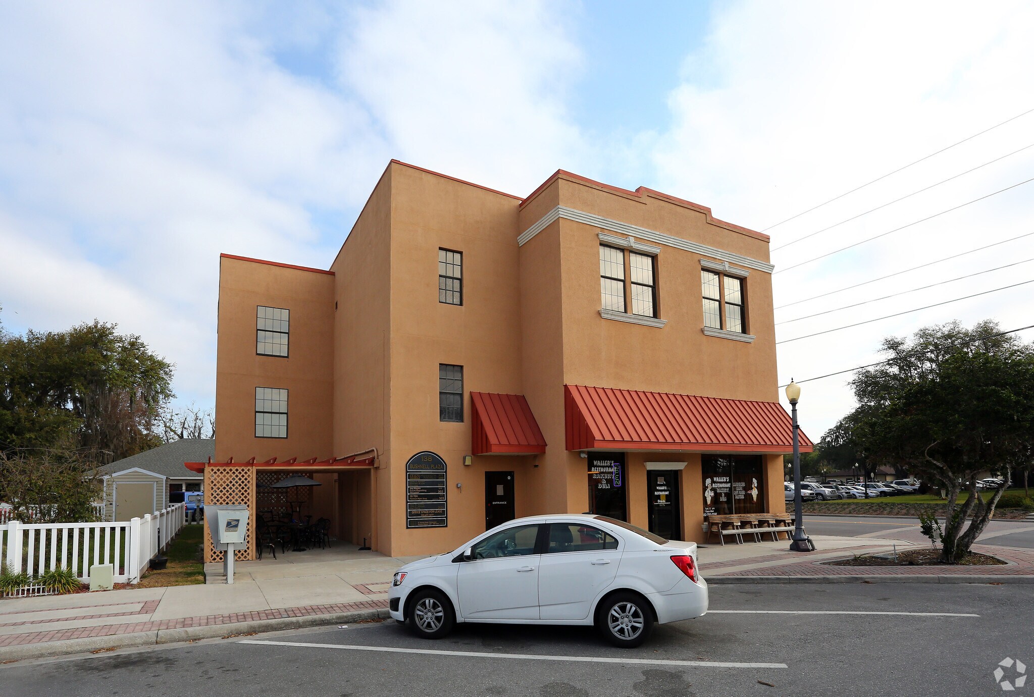 138 Bushnell Plz, Bushnell, FL 33513 Office for Lease