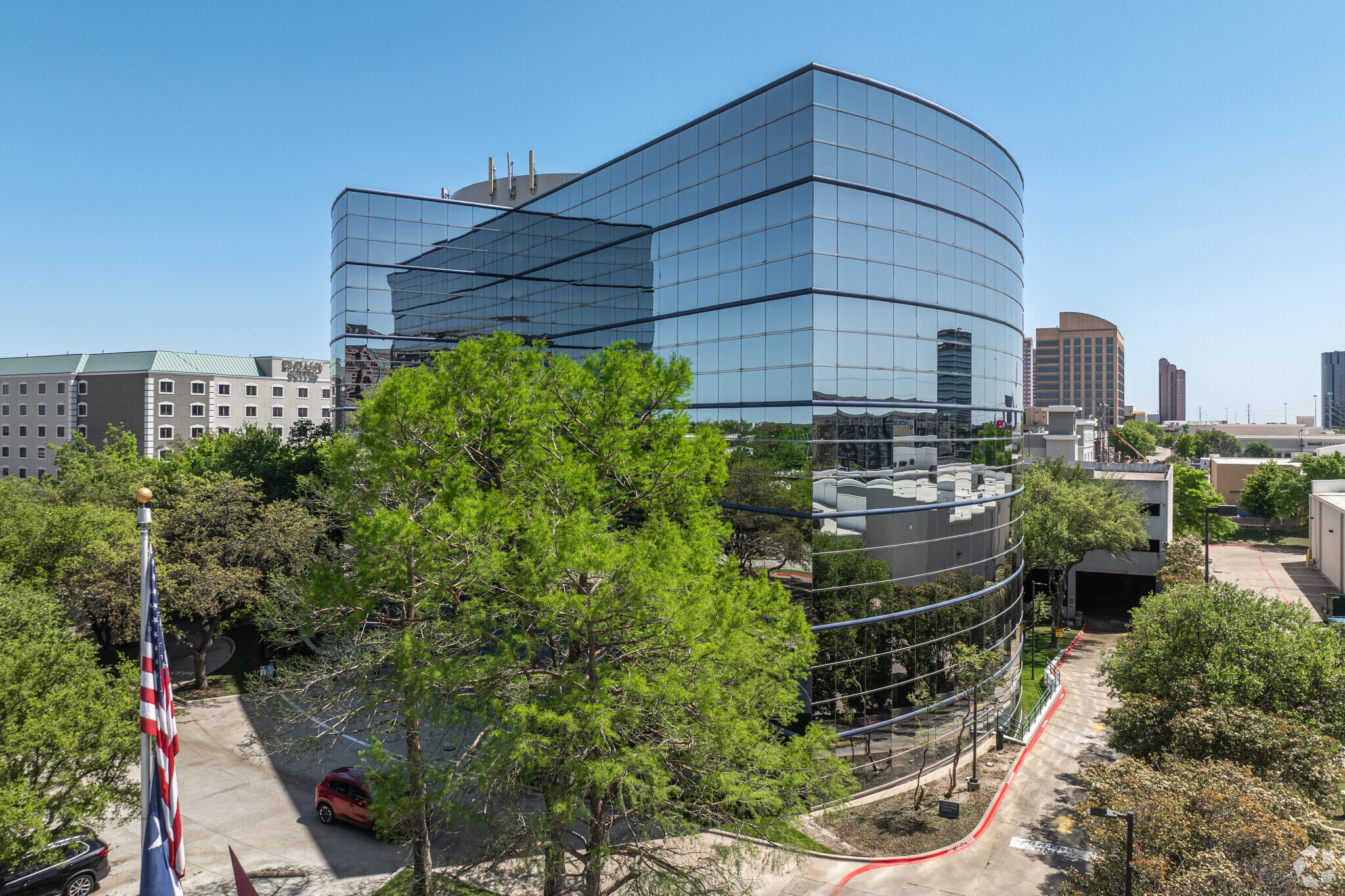 5220 Spring Valley Rd, Dallas, TX for lease Building Photo- Image 1 of 10