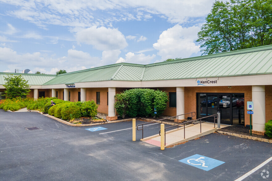 479 Thomas Jones Way, Exton, PA for lease - Building Photo - Image 1 of 10