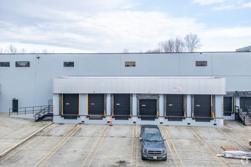 8820 Northbrook Ct, Burnaby, BC for lease - Building Photo - Image 3 of 4