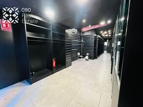 Retail in Barcelona, Barcelona for lease Interior Photo- Image 2 of 7