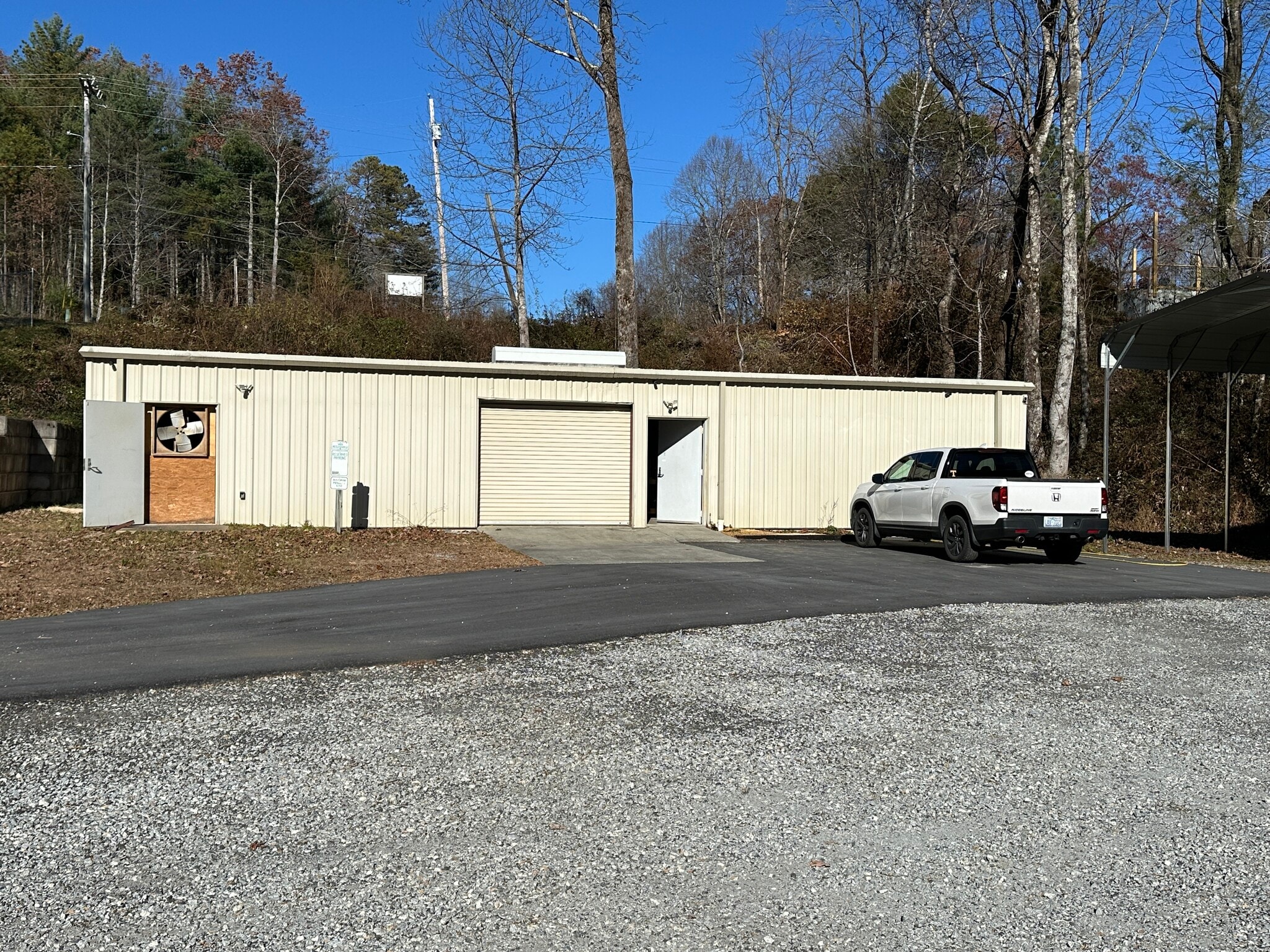 13517 Rosman Hwy 64 Hwy, Lake Toxaway, NC for lease Building Photo- Image 1 of 10