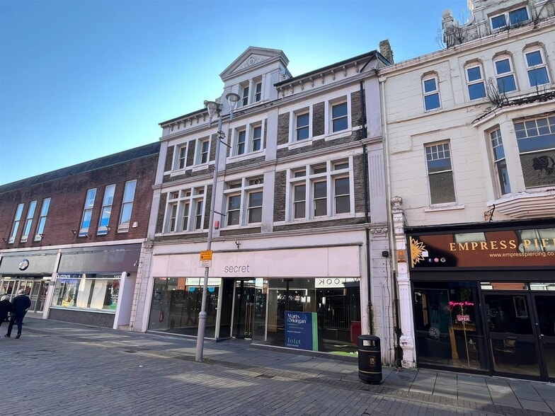 6 Caroline St, Bridgend for lease - Building Photo - Image 1 of 2