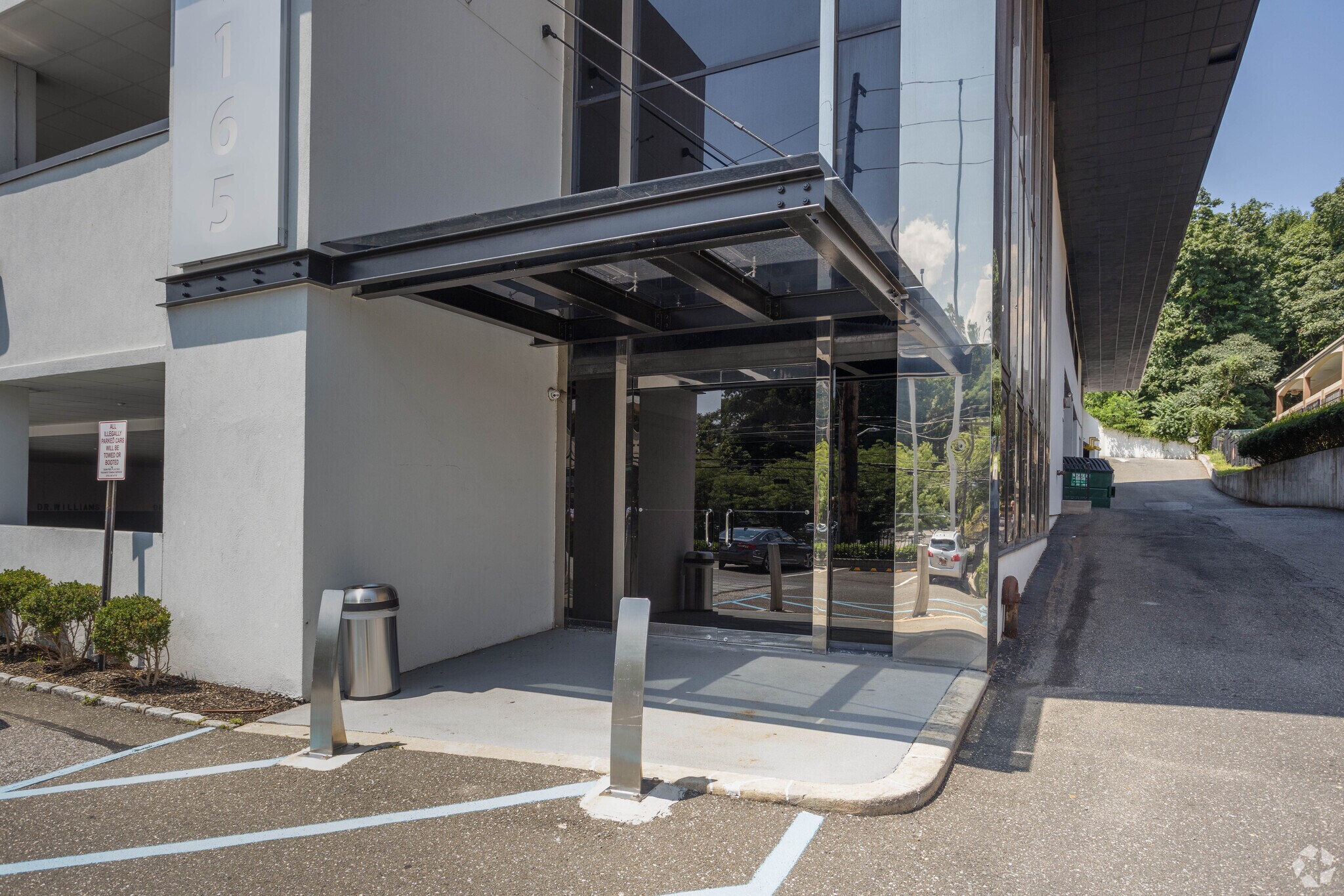 1165 Northern Blvd, Manhasset, NY 11030 Zurich Depository