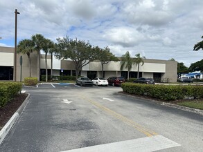 11921-12041 SW 144th St, Miami, FL for lease Building Photo- Image 2 of 8