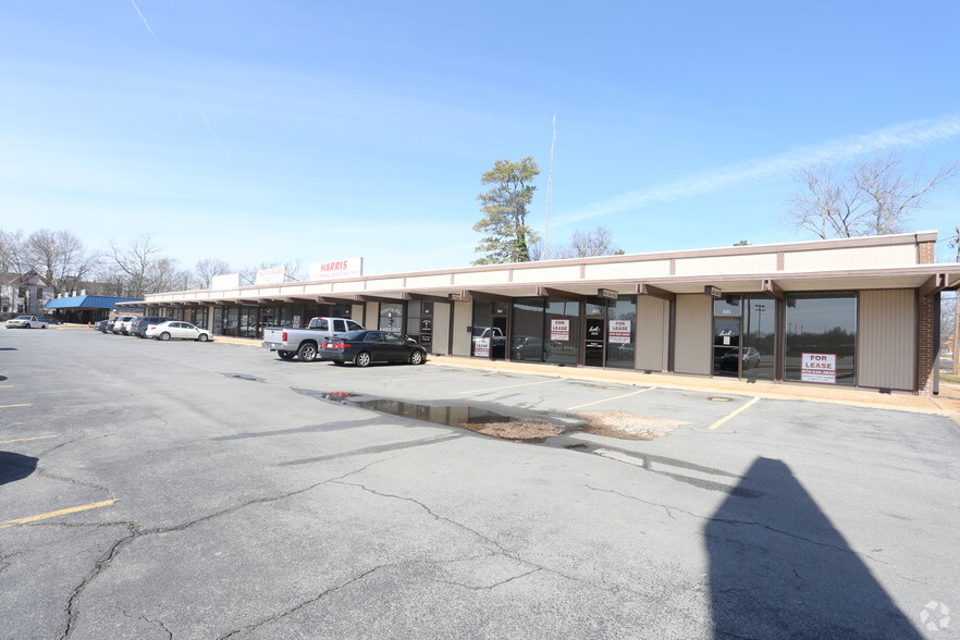 801-819 W 6th Ave, Pine Bluff, AR for sale - Primary Photo - Image 1 of 1