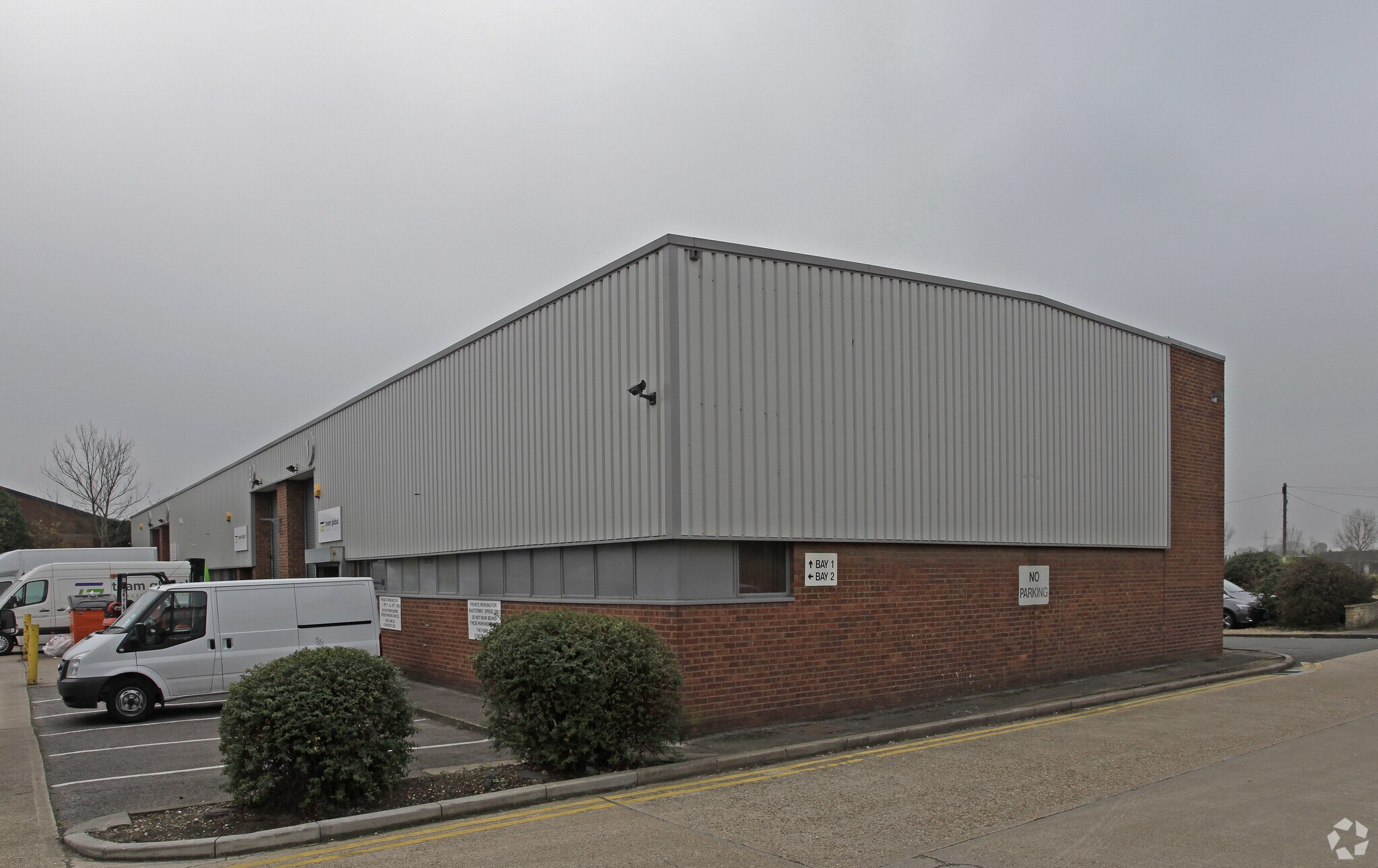 Poyle Rd, Slough for sale Primary Photo- Image 1 of 1