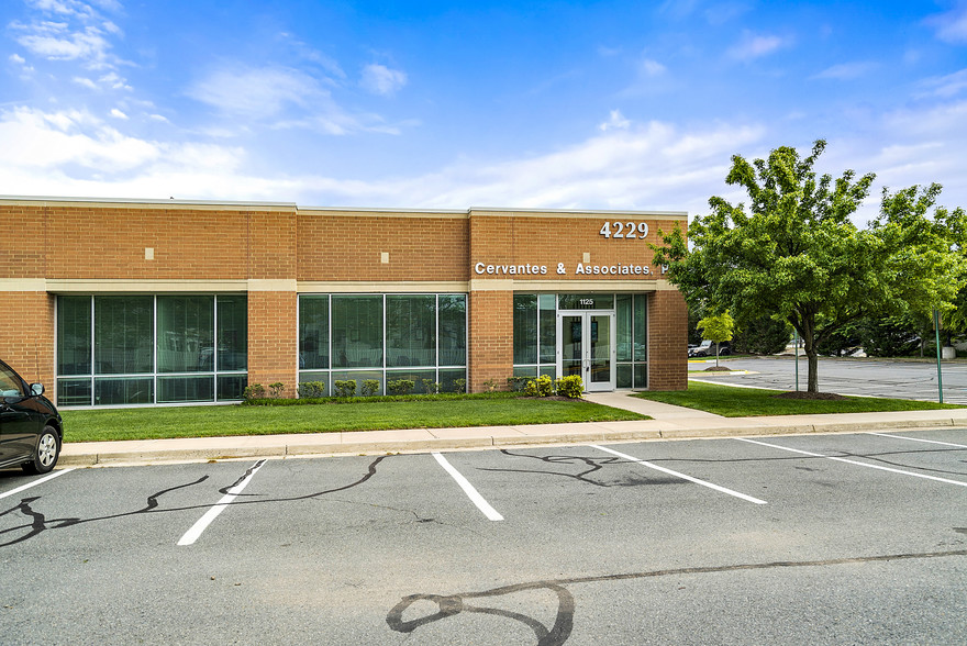 4229 Lafayette Center Dr, Chantilly, VA for lease - Building Photo - Image 3 of 7