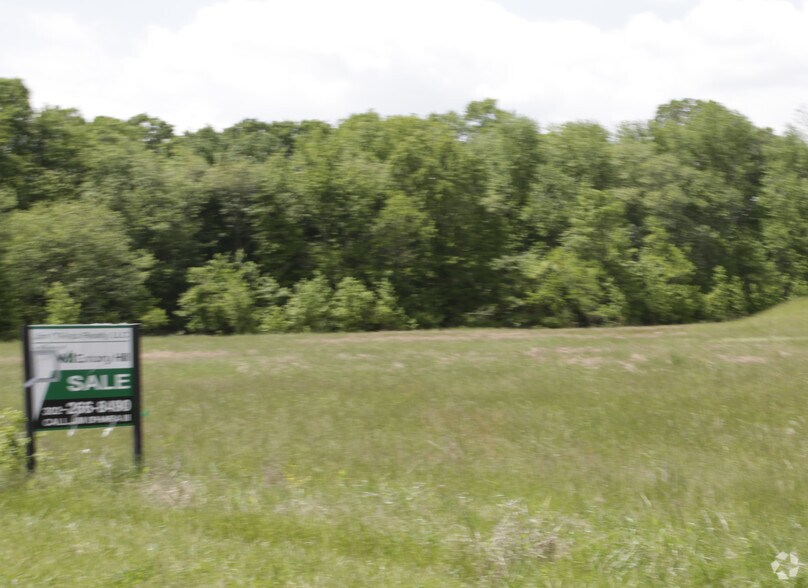 5242 Summit Bridge Rd, Middletown, DE 19709