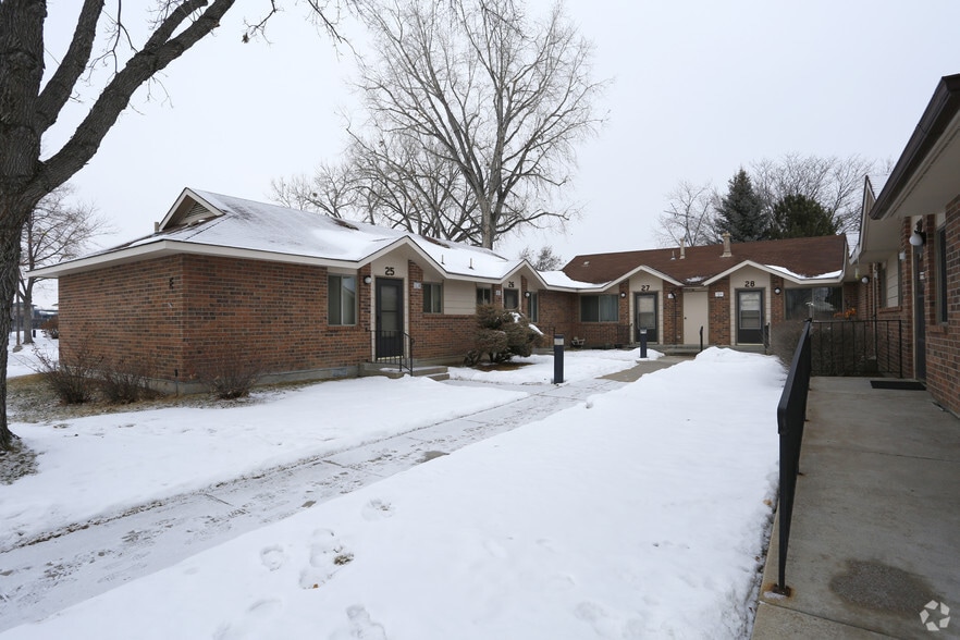 2205 37th St, Evans, CO for sale - Primary Photo - Image 1 of 4