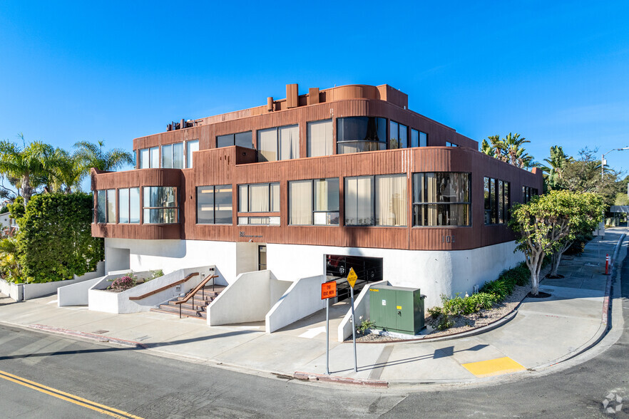 105 Crescent Bay Dr, Laguna Beach, CA for lease - Building Photo - Image 1 of 16