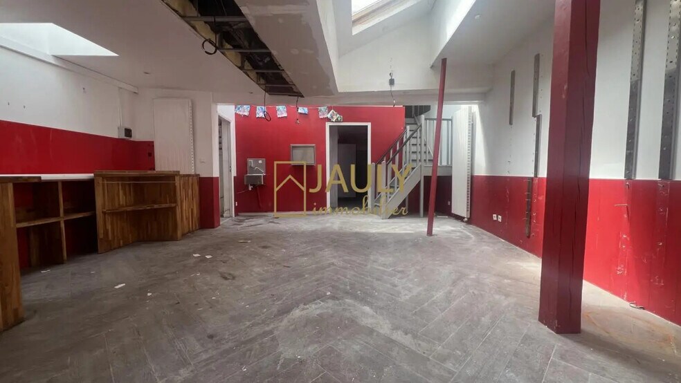 12 Rue Du Tan, Meaux for sale - Building Photo - Image 3 of 15