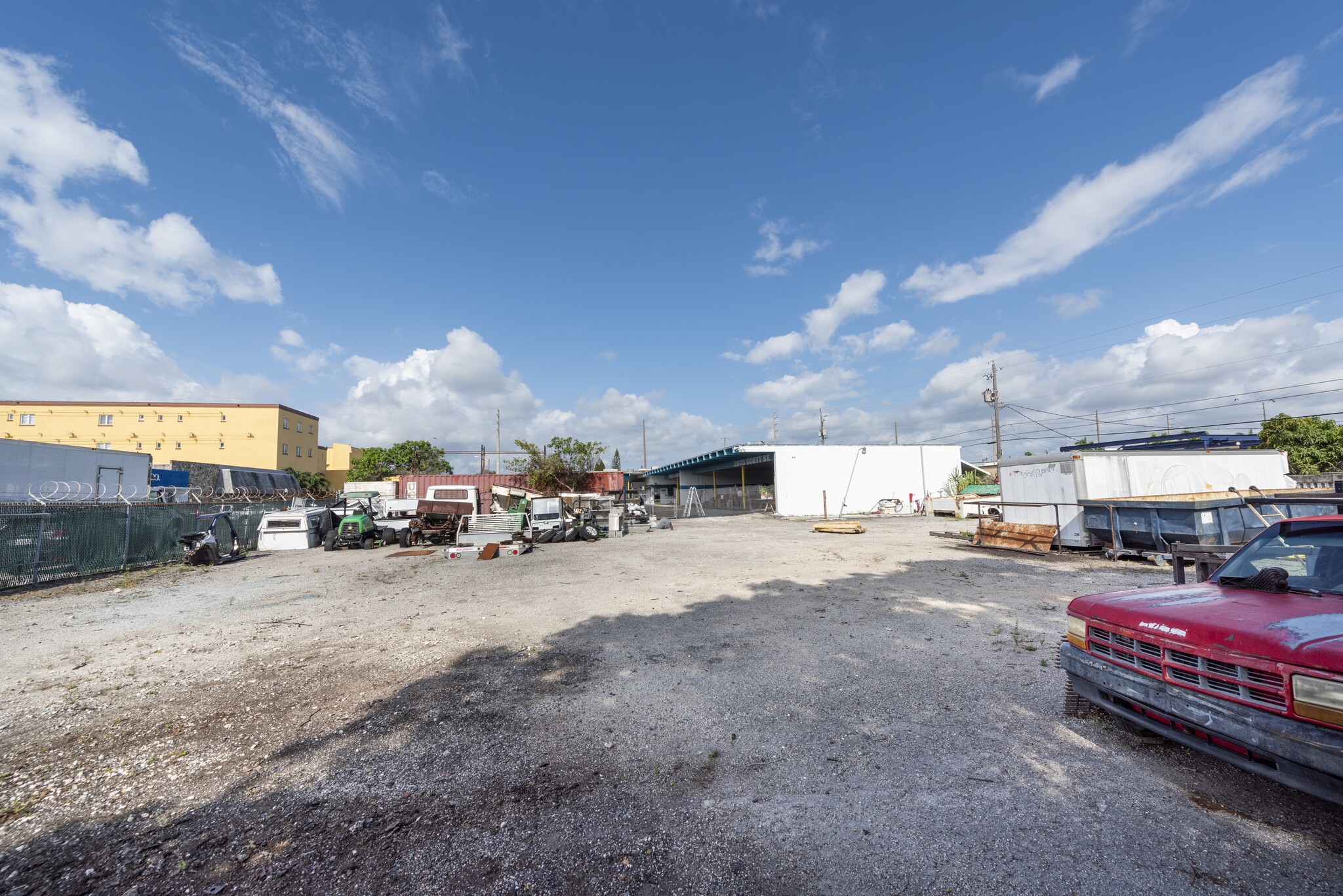 2017 Scott St, Hollywood, FL for lease Primary Photo- Image 1 of 5