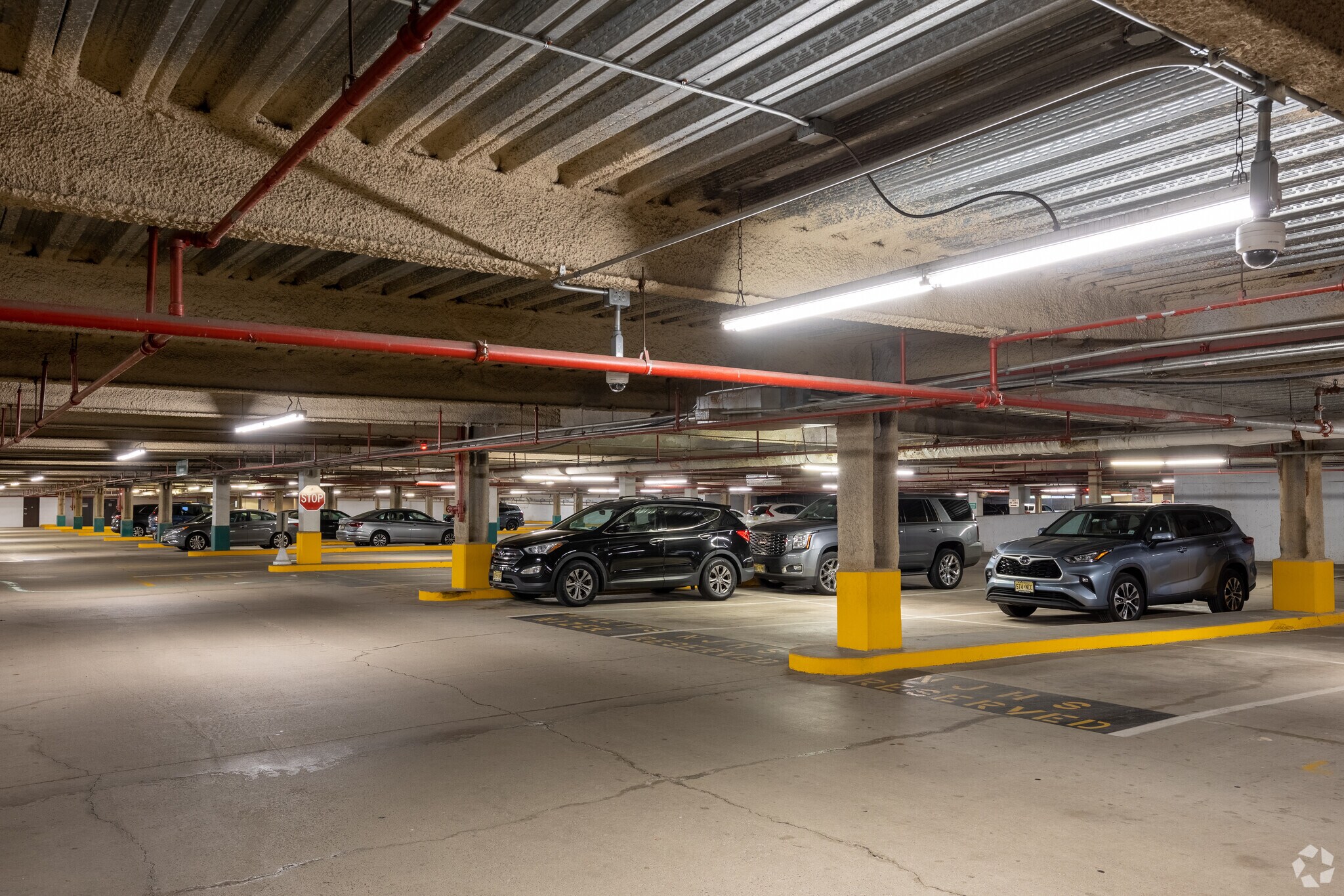 25 Main St, Hackensack, NJ 07601 Court Plaza