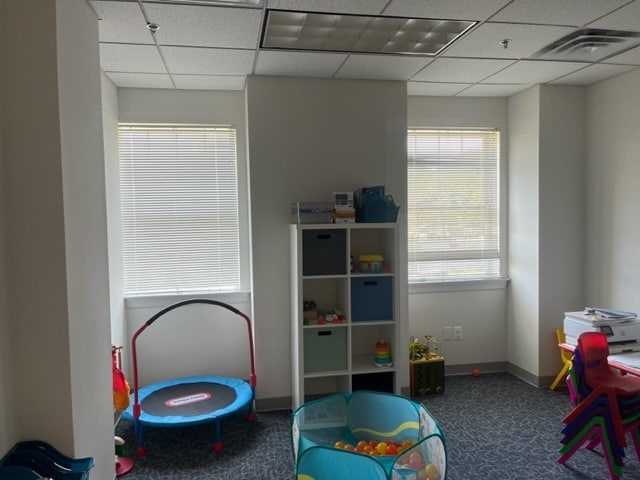 101 Charles St, La Plata, MD for lease - Interior Photo - Image 2 of 20