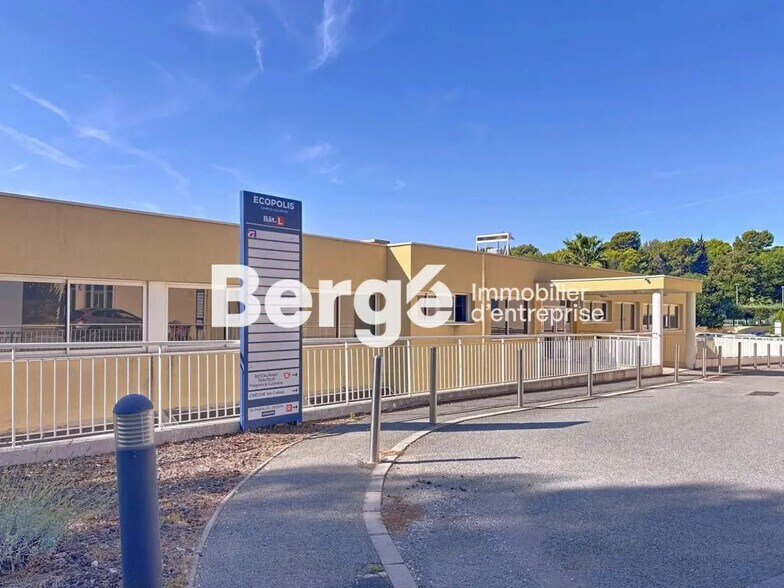Office in Valbonne for lease - Building Photo - Image 1 of 6