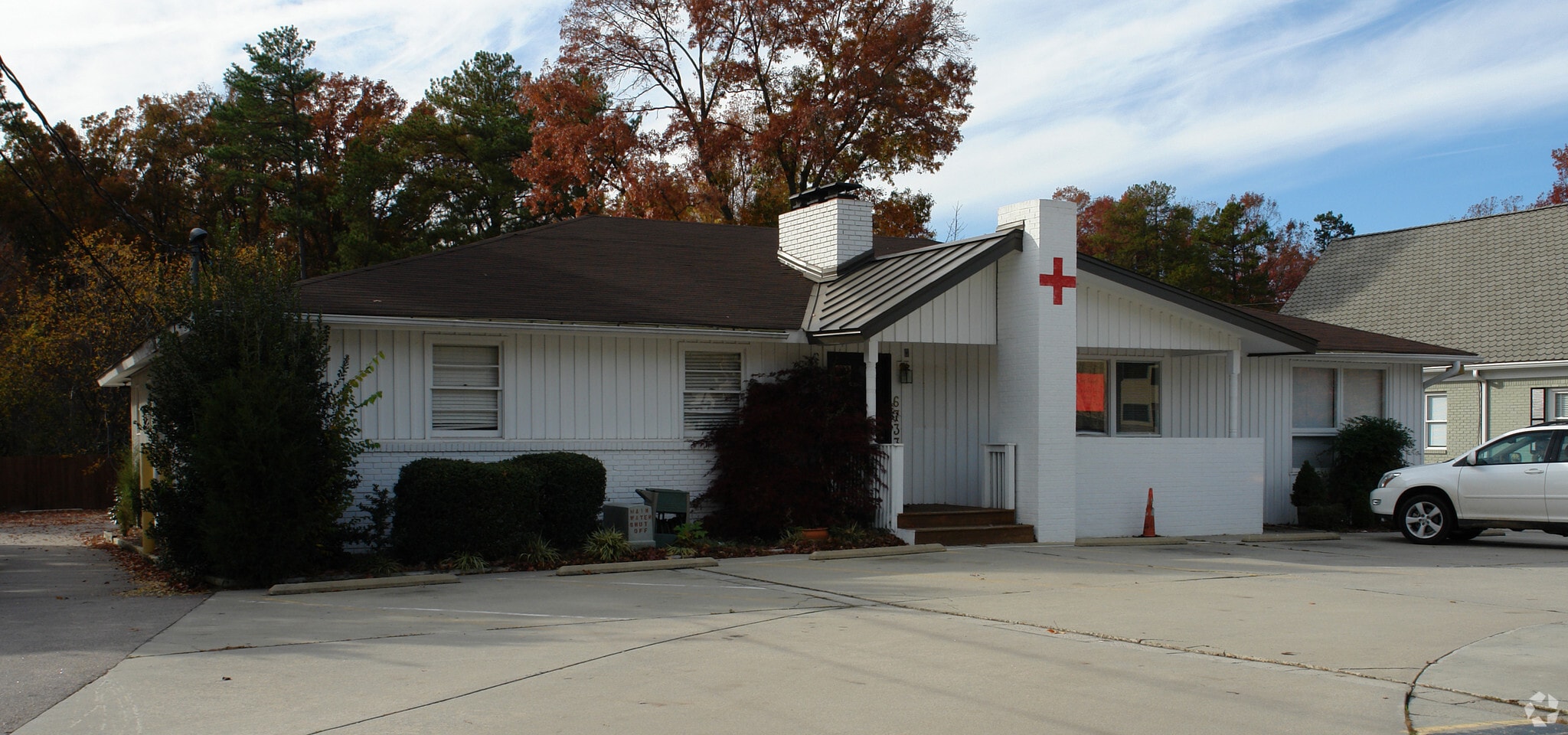 6733 Falls Of Neuse Rd, Raleigh, NC for sale Primary Photo- Image 1 of 1