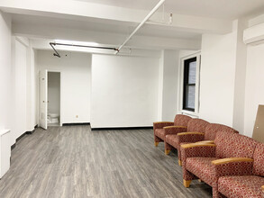 30 E 40th St, New York, NY for lease Interior Photo- Image 2 of 2