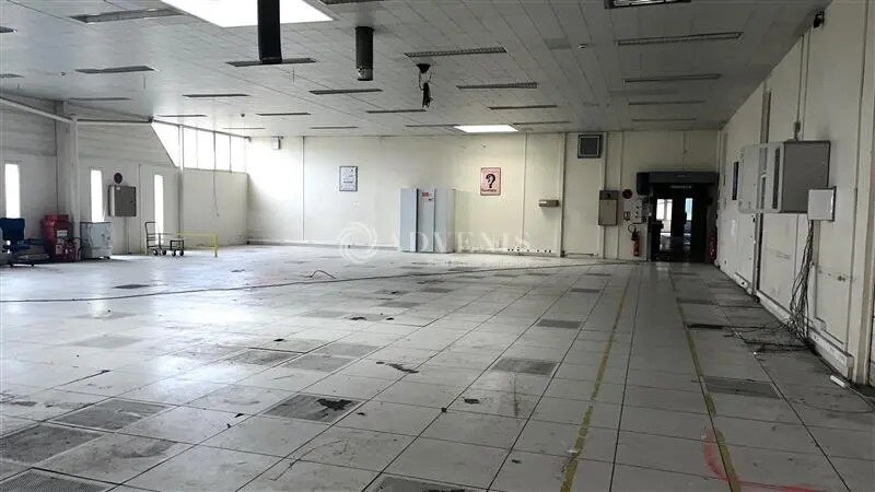 Flex in Blois for lease - Interior Photo - Image 3 of 6