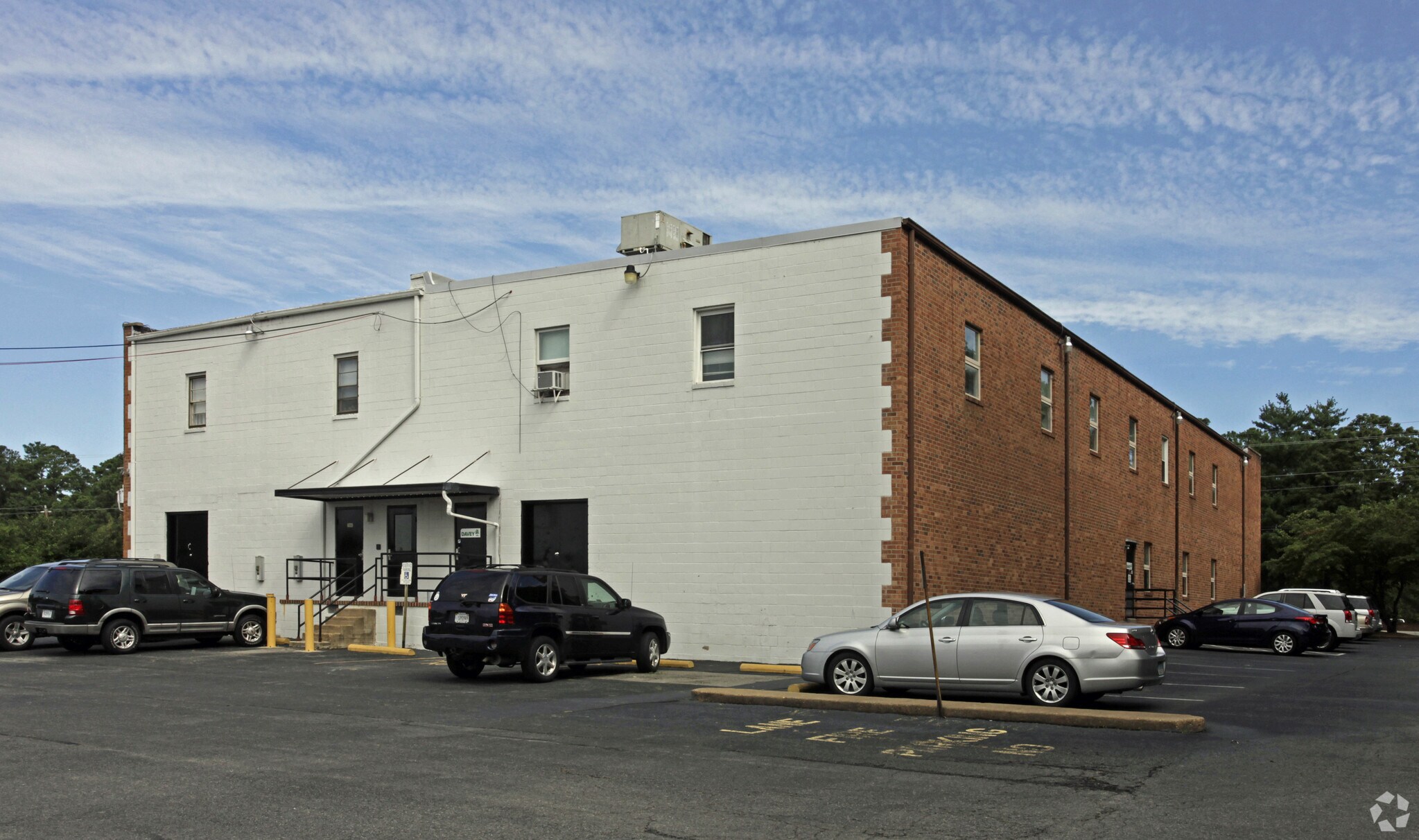 2211 Dickens Rd, Richmond, VA 23230 Office for Lease
