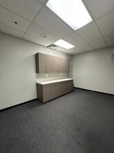 6115 Camp Bowie Blvd, Fort Worth, TX for lease Interior Photo- Image 2 of 8