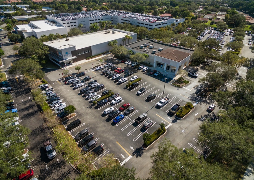645 N University Dr, Coral Springs, FL for lease - Building Photo - Image 3 of 8